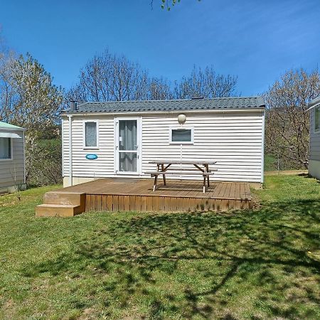 Flo's Mobil-Home Saillagouse Bagian luar foto