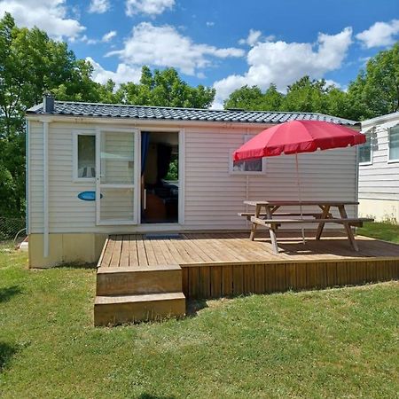 Flo's Mobil-Home Saillagouse Bagian luar foto