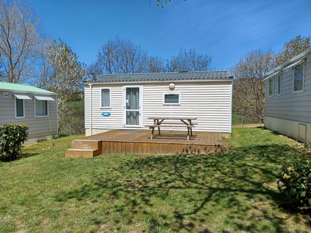 Flo's Mobil-Home Saillagouse Bagian luar foto