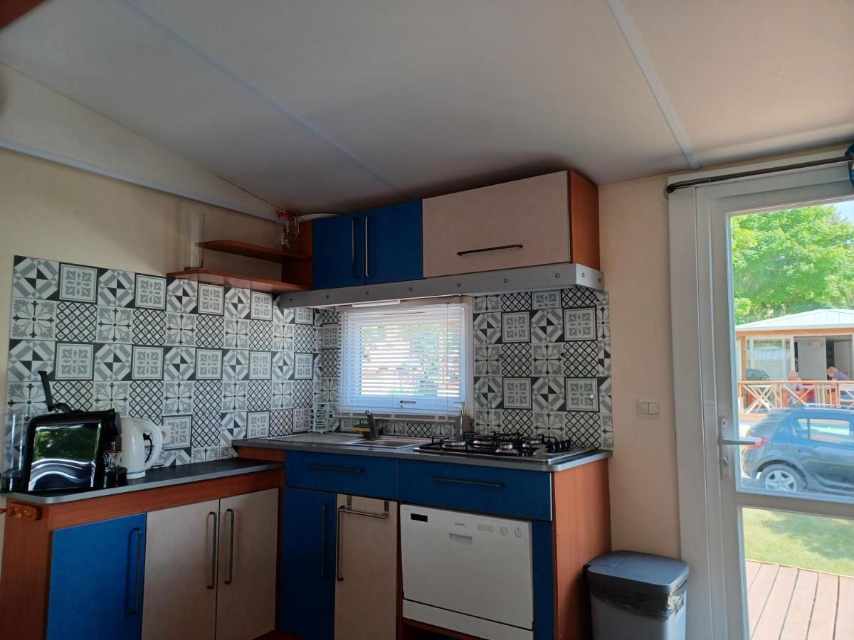 Flo's Mobil-Home Saillagouse Bagian luar foto