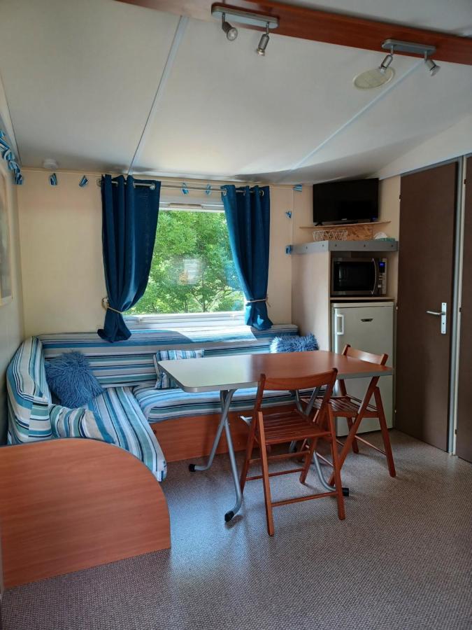 Flo's Mobil-Home Saillagouse Bagian luar foto